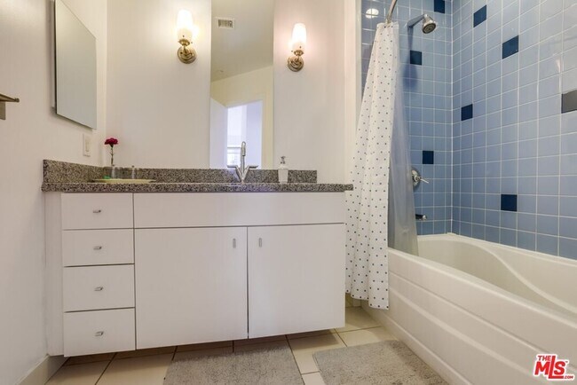 Building Photo - 1100 Wilshire Blvd