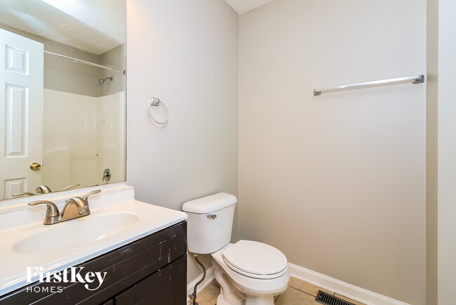 Building Photo - 112 Pleasant Way