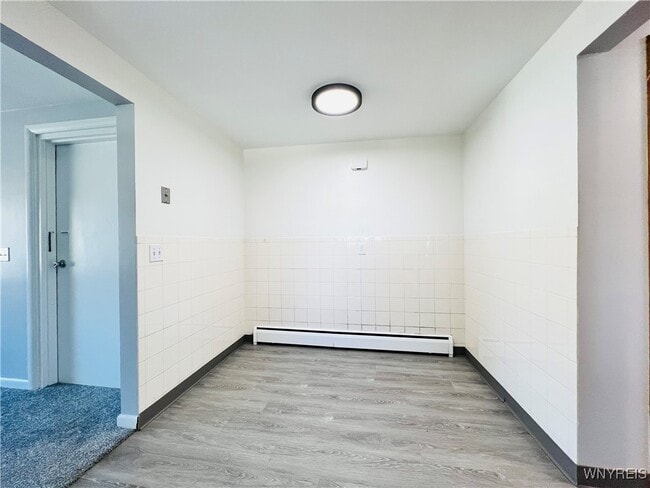 Building Photo - 1199 Center Rd