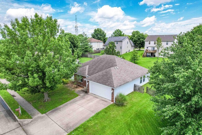 Building Photo - 3708 Panther Dr