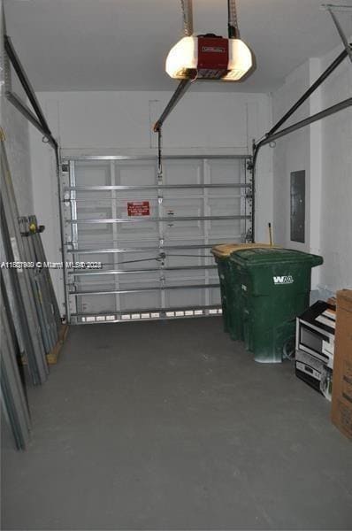 Building Photo - 8306 Santa Monica Ave
