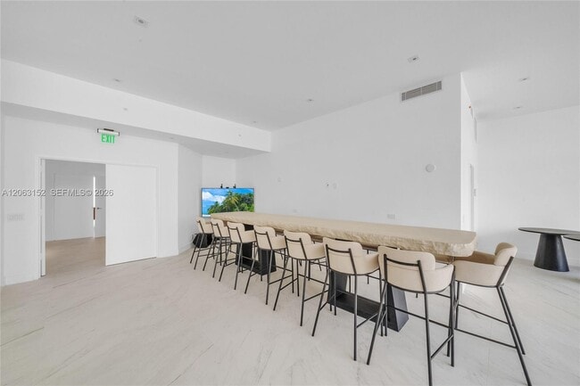 Building Photo - 4201 N Ocean Blvd