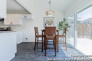 Building Photo - 1142 Churing Dr