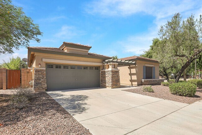 Building Photo - 18631 E Swan Dr