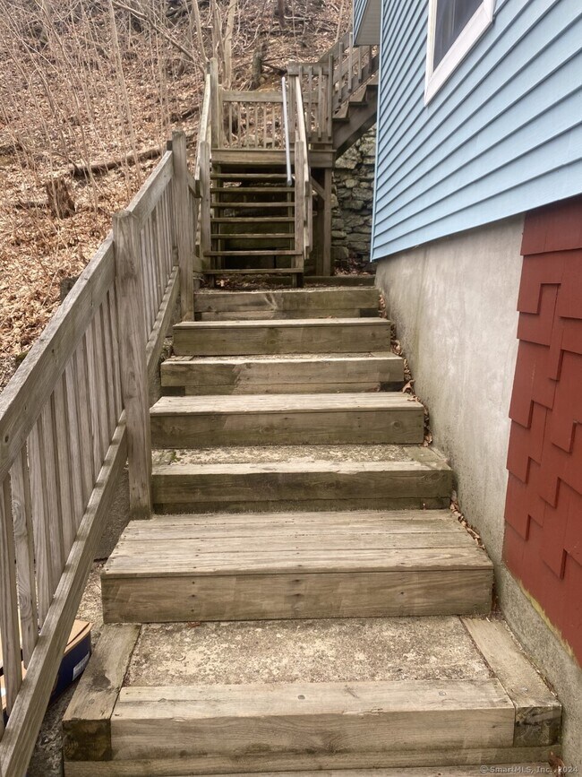 Building Photo - 21 S Division St