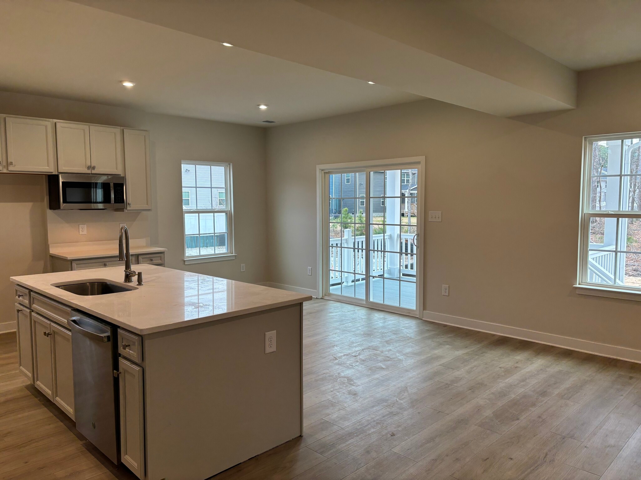 Building Photo - 108 Trawler Trip