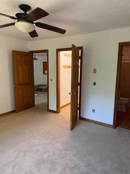 Building Photo - 42 Harmony Ln
