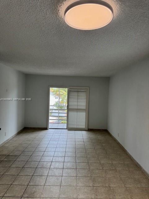 Building Photo - 1407 NE 56th St