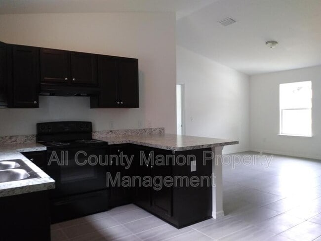 Building Photo - 5933 NW 59th Ct