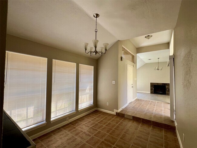 Building Photo - 6503 Marinwood Dr