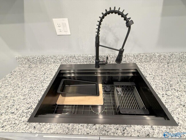 Building Photo - 3316 Clopton St SW