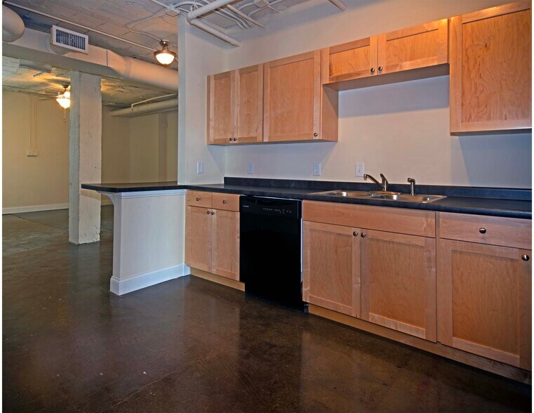 Building Photo - 863 McCallie Ave