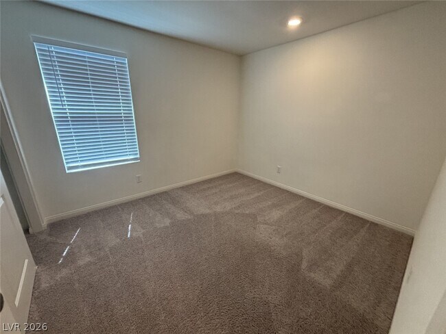 Building Photo - 7008 Dandelion Pk Ave