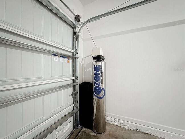 Building Photo - 5941 Piney Shrub Pl