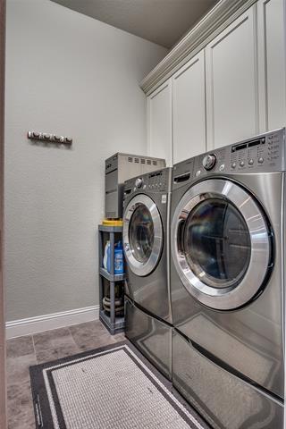 Building Photo - 15100 Roderick Rd