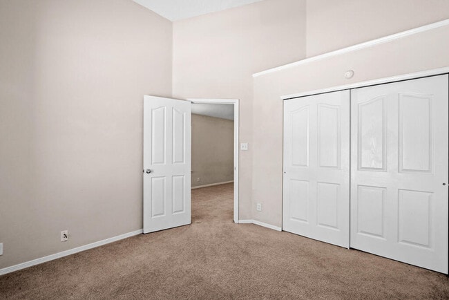 Building Photo - 5432 Santiago Roque Dr