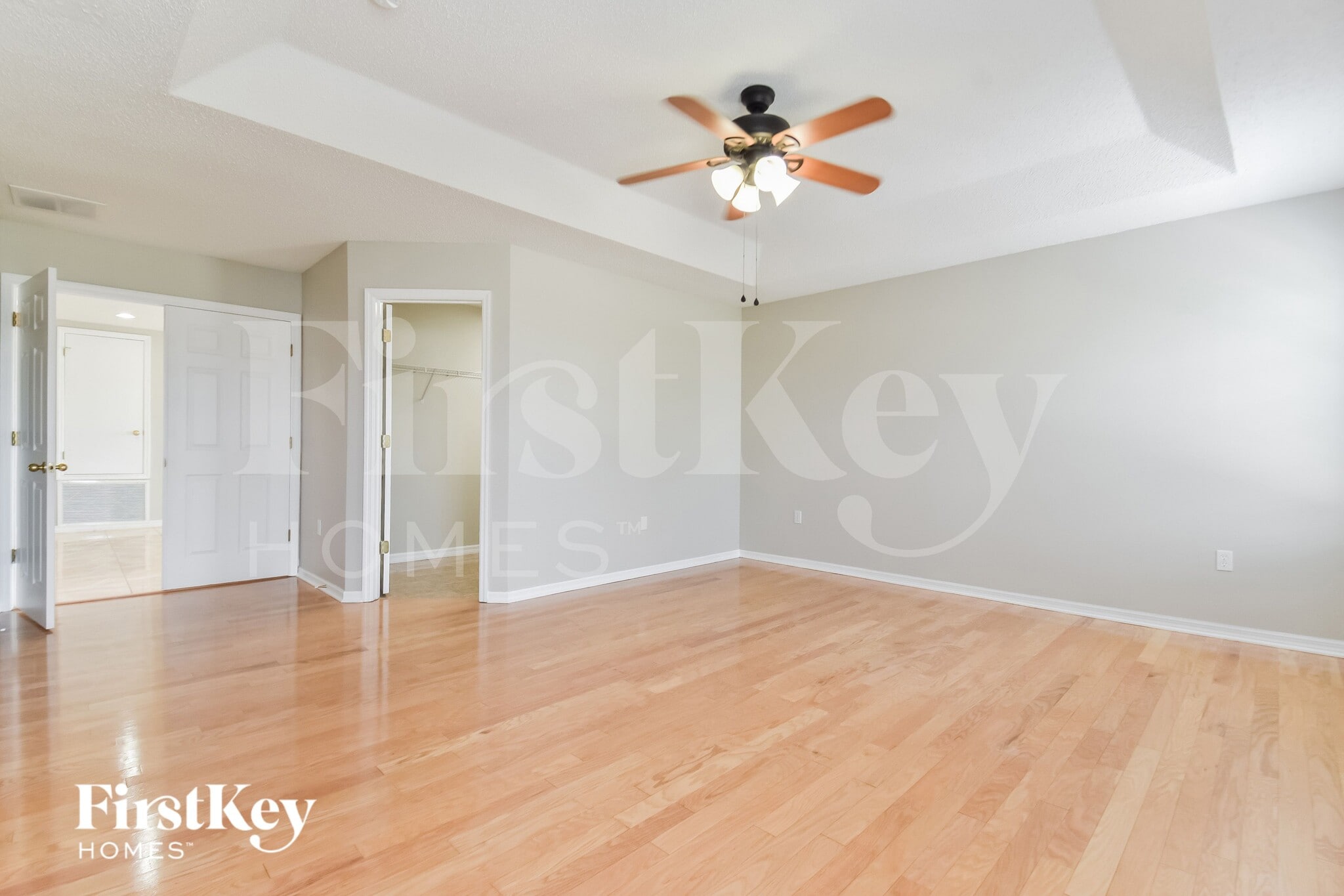 Building Photo - 458 Rona Ln