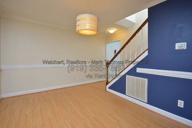 Building Photo - 425 Summerwalk Cir