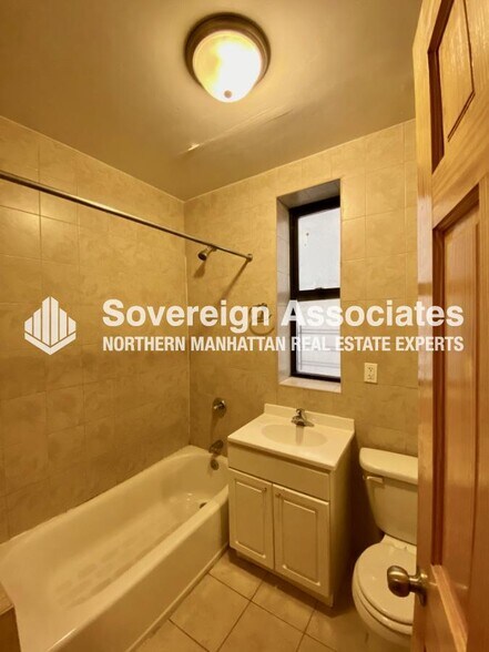 Building Photo - 609 W 196th St