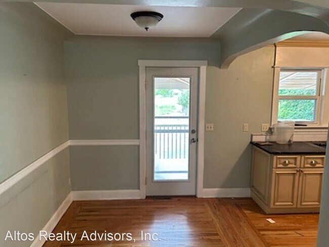 Building Photo - 3 br, 2 bath House - 5370 Balsam St