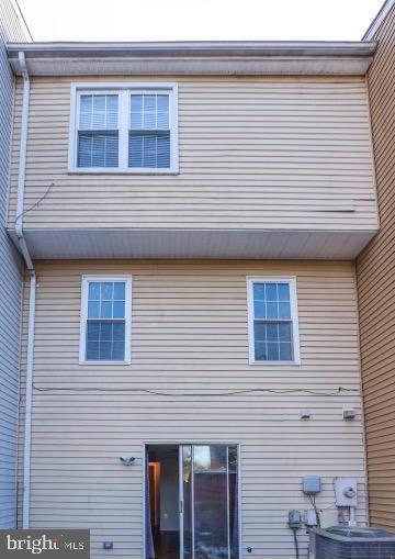 Building Photo - 18927 Birdseye Dr