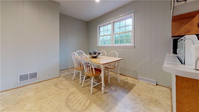 Building Photo - 3 bed, 2 bath single family home in Clemson - Great for students and families