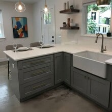 Building Photo - 423 W Woodlawn Ave