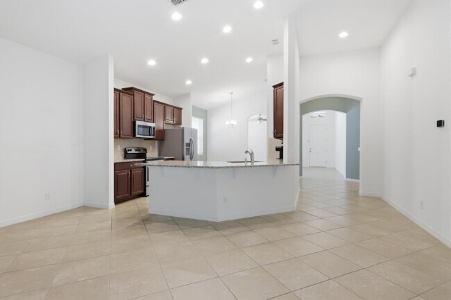 Building Photo - 740 Preakness Cir