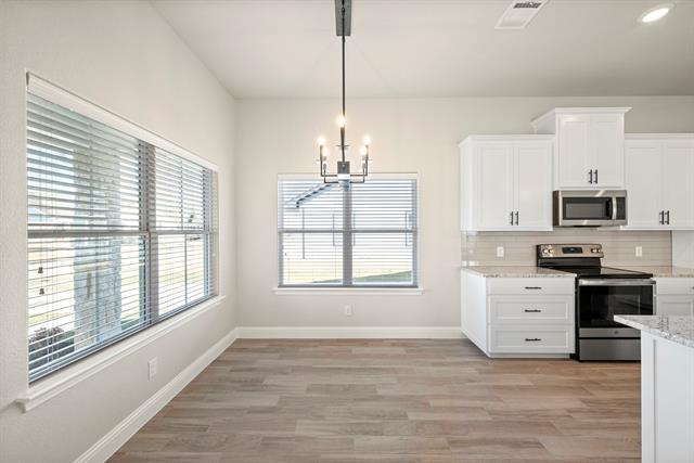 Building Photo - 604 Adeline Dr