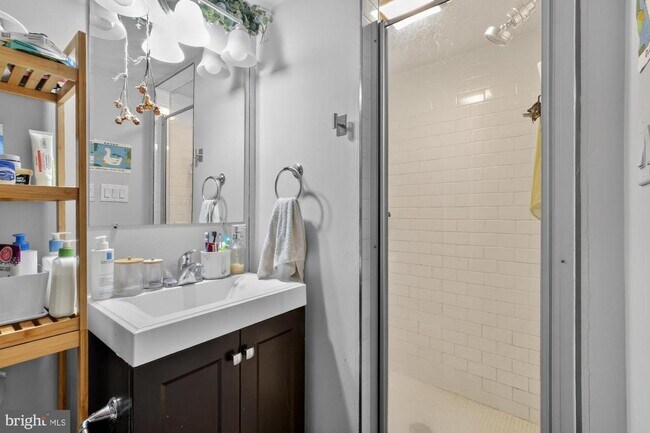 Building Photo - 1127 E Susquehanna Ave