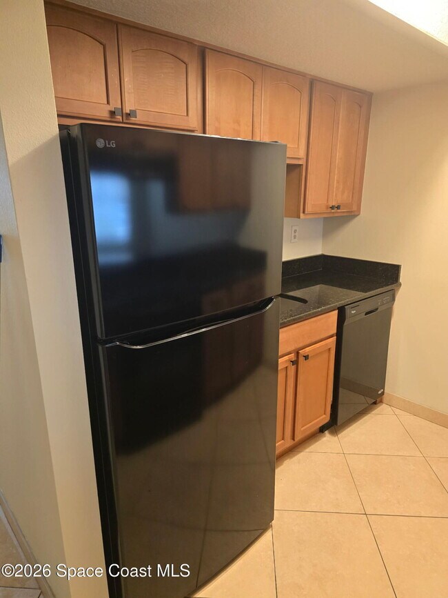 Building Photo - 131 Bristol Ct