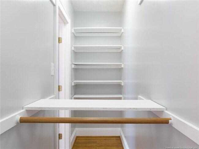 Building Photo - 1524 Brookside Ave