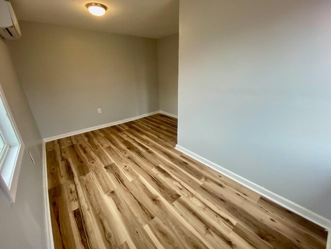 Building Photo - 1307 14th St