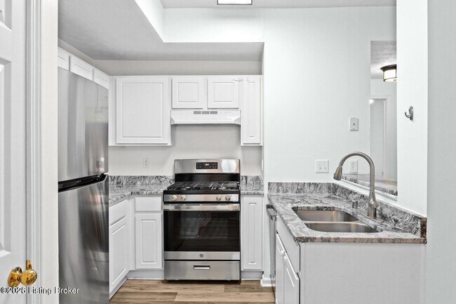 Building Photo - 13202 Prospect Glen Way