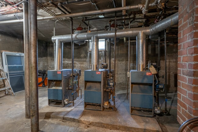 Building Photo - 45 Boulanger Ave