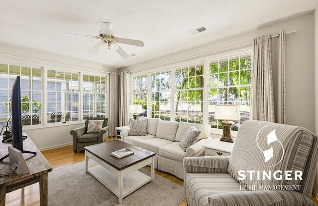 Building Photo - 144 Locust Fence Rd