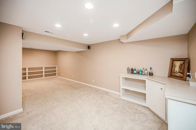 Building Photo - 15385 Windsong Ln