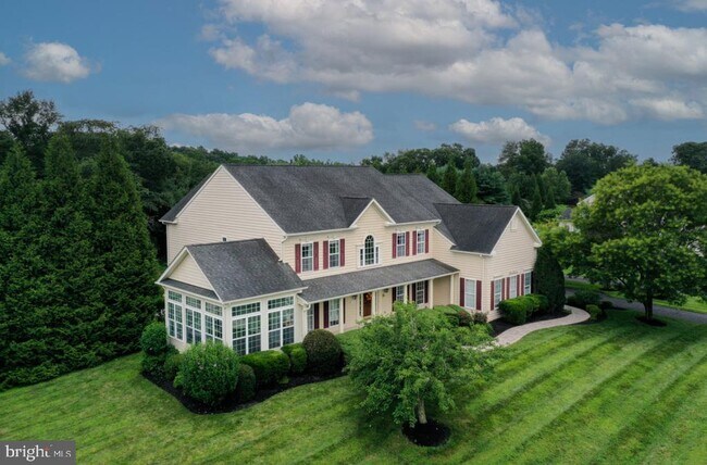 Primary Photo - 602 Corsair Ct