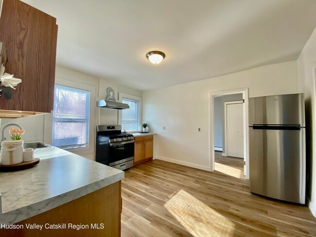 Building Photo - 91 Broadway