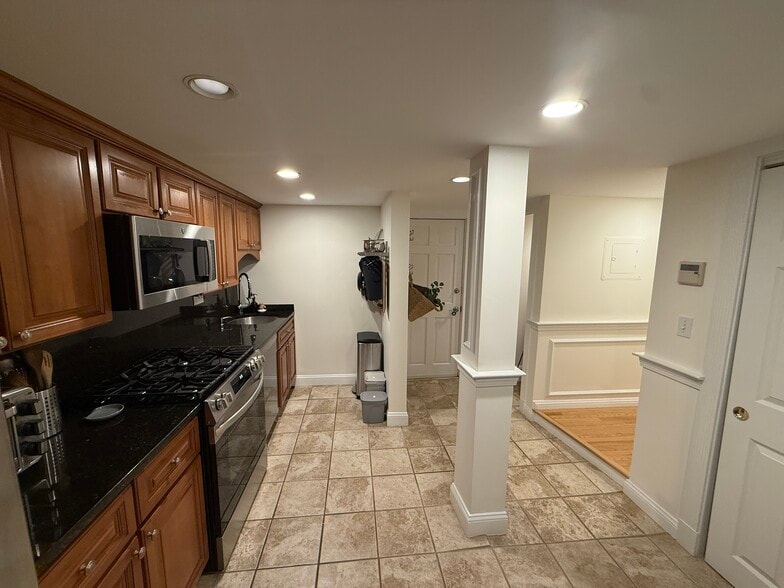 kitchen - side view - 382 Riverway St