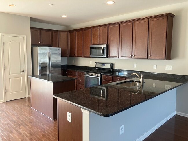 Building Photo - 1006 Windlass Glen Rd