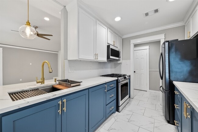 Building Photo - 19451 Spanish Needle Dr