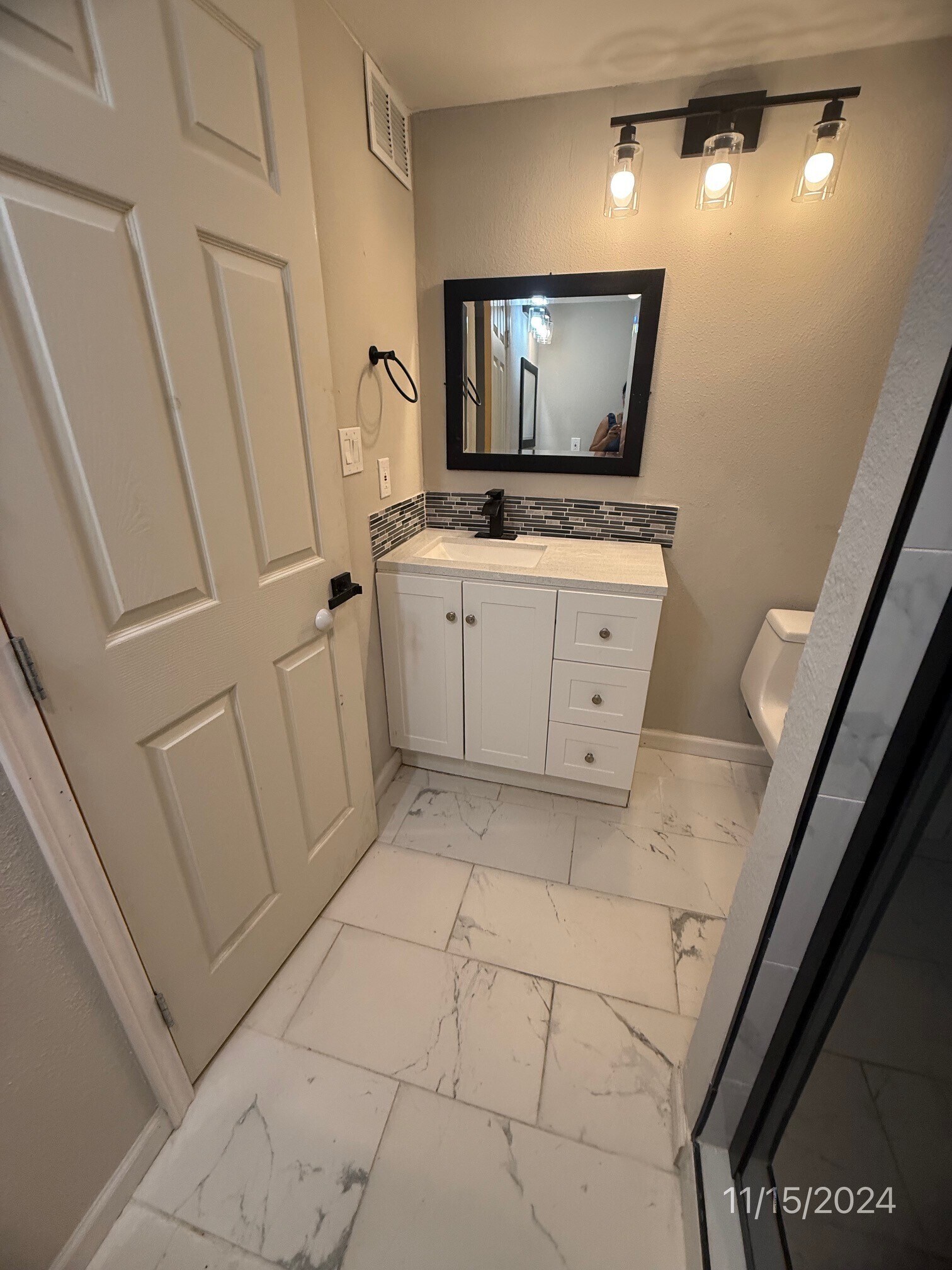 Building Photo - 7215 Holly Hill Dr