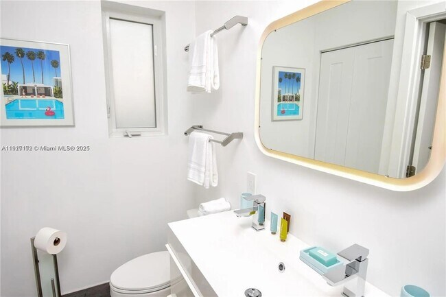 Building Photo - 641 86th St