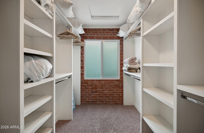 Building Photo - 7243 E Virginia Ave