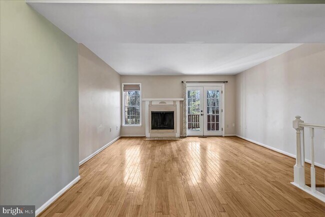 Building Photo - 2002 Derby Ridge Ln