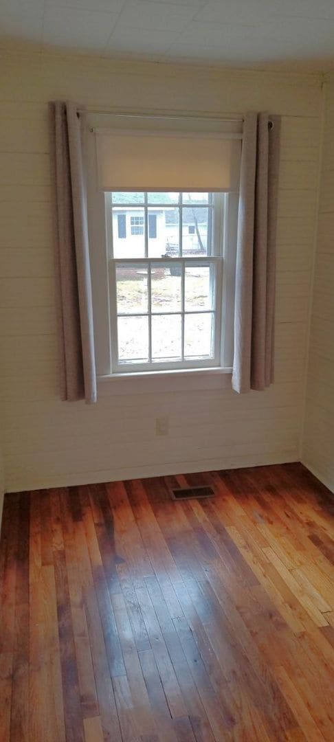 Building Photo - 422 Manning Ave