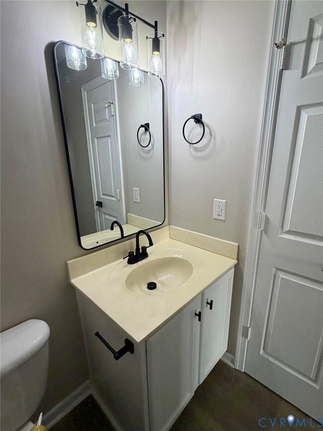 Building Photo - 1124 Lovey Ln