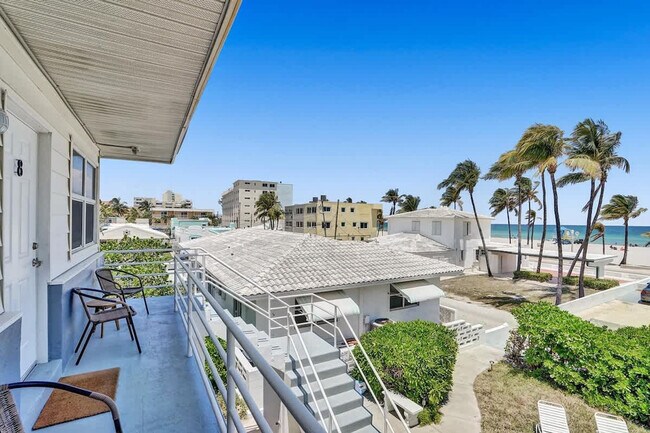 Building Photo - 810 S Surf Rd