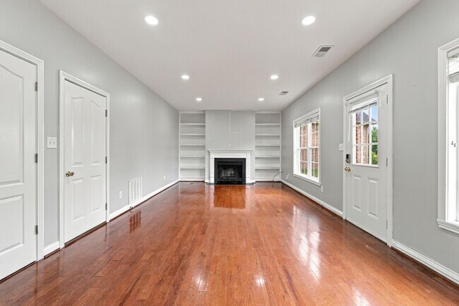 Building Photo - 3265 Marston Pl